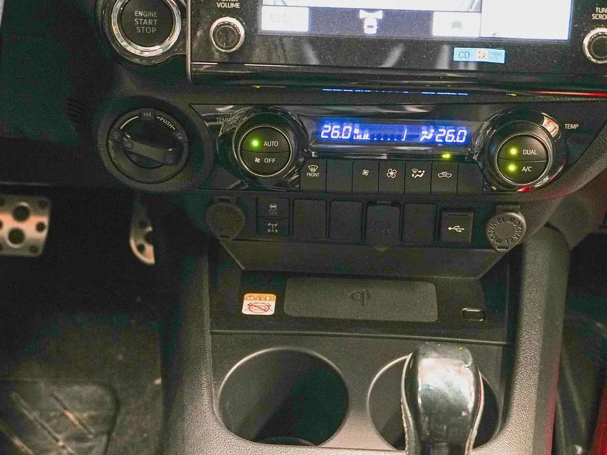 Toyota Hilux GR Sport 2026 GCC Specs - Brand New-9-9