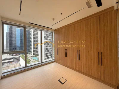 Fully Fitted Office | 2 Parking | Prime Business Bay Location-1