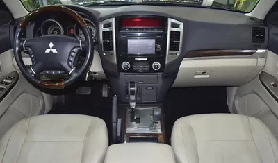AED 1,190 EMi at 0% DP | Mitsubishi Pajero GLS ( 2020 Model ) in Black Color GCC Specs-10