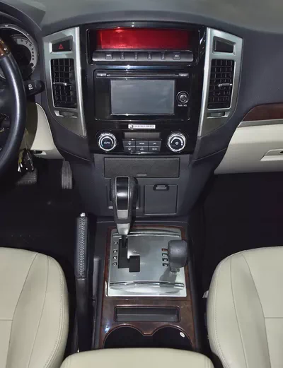 AED 1,190 EMi at 0% DP | Mitsubishi Pajero GLS ( 2020 Model ) in Black Color GCC Specs-14