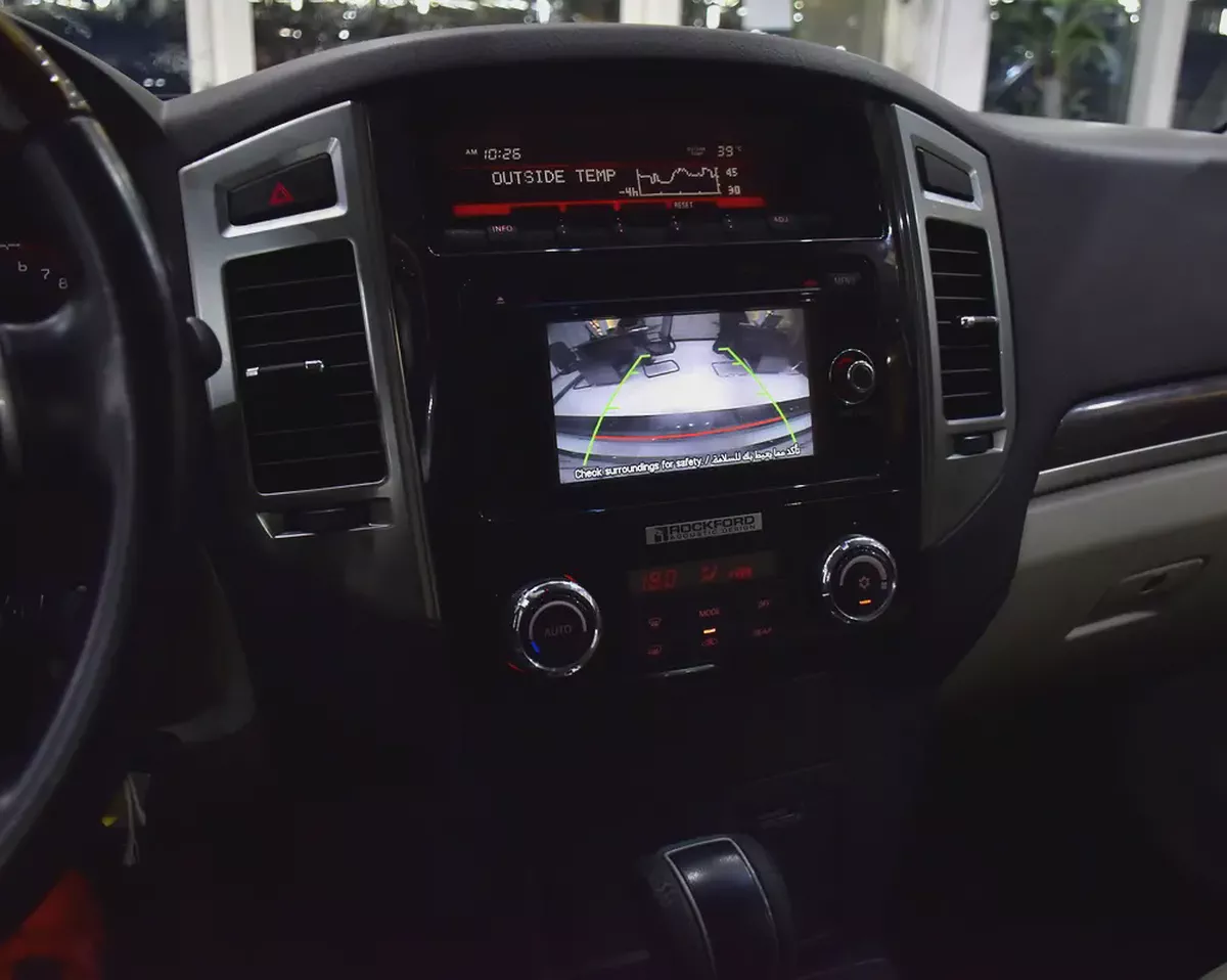 AED 1,190 EMi at 0% DP | Mitsubishi Pajero GLS ( 2020 Model ) in Black Color GCC Specs-13-13