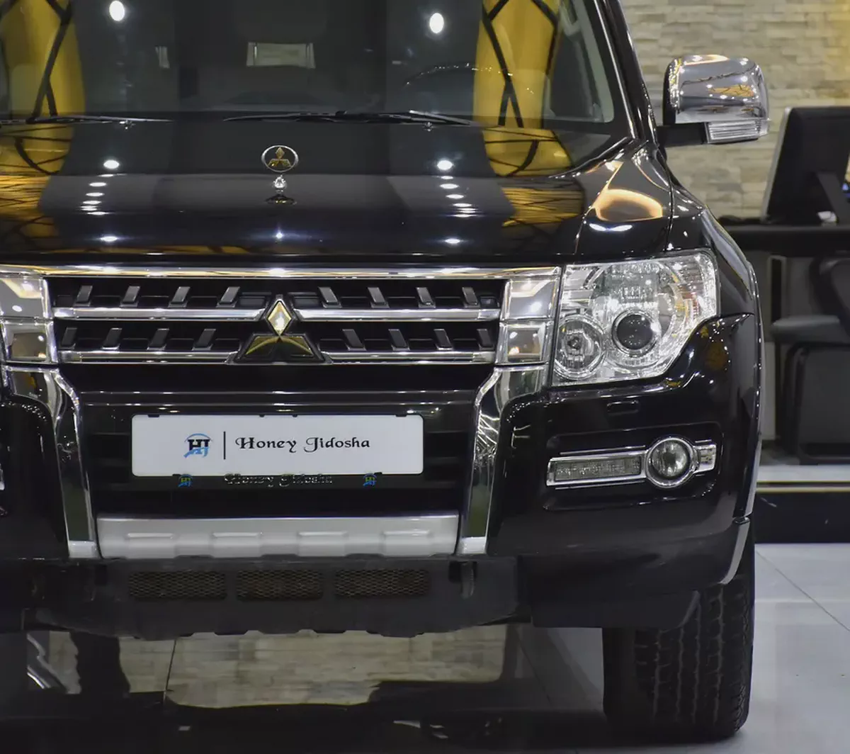 AED 1,190 EMi at 0% DP | Mitsubishi Pajero GLS ( 2020 Model ) in Black Color GCC Specs-3-3