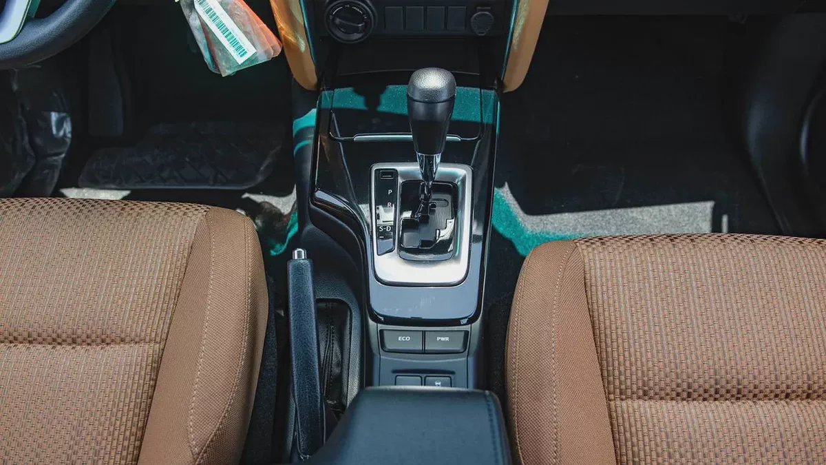 2026 Toyota Fortuner EXR - GCC Specs - 2.7 petrol Brand New!-3-3