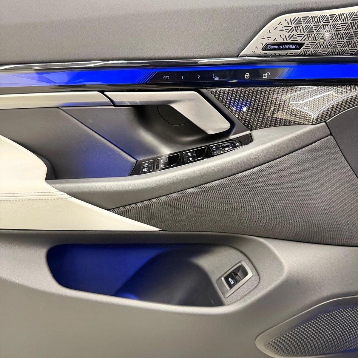 BMW M5 MASTERCLASS | GCC | 3 years warranty and service contract-9-0