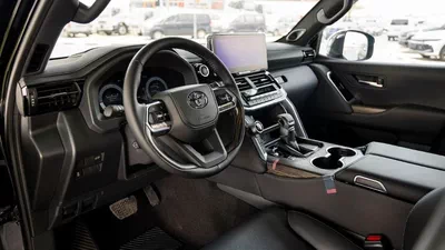 Toyota Land Cruiser VXR Toyota Land Cruiser LC300 VXR 3.3L AT Diesel full option 2026-12