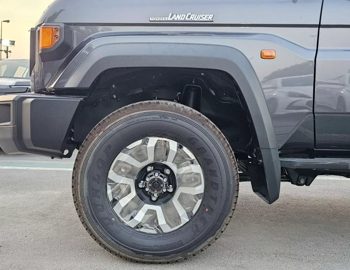 Toyota Land Cruiser 70 LC71 LX HARDTOP || 4.0L PETROL V6 A/T 4WD | DIFF LOCK | WINCH | LST, OVER FENDER (CODE # X71AFY)-11-0