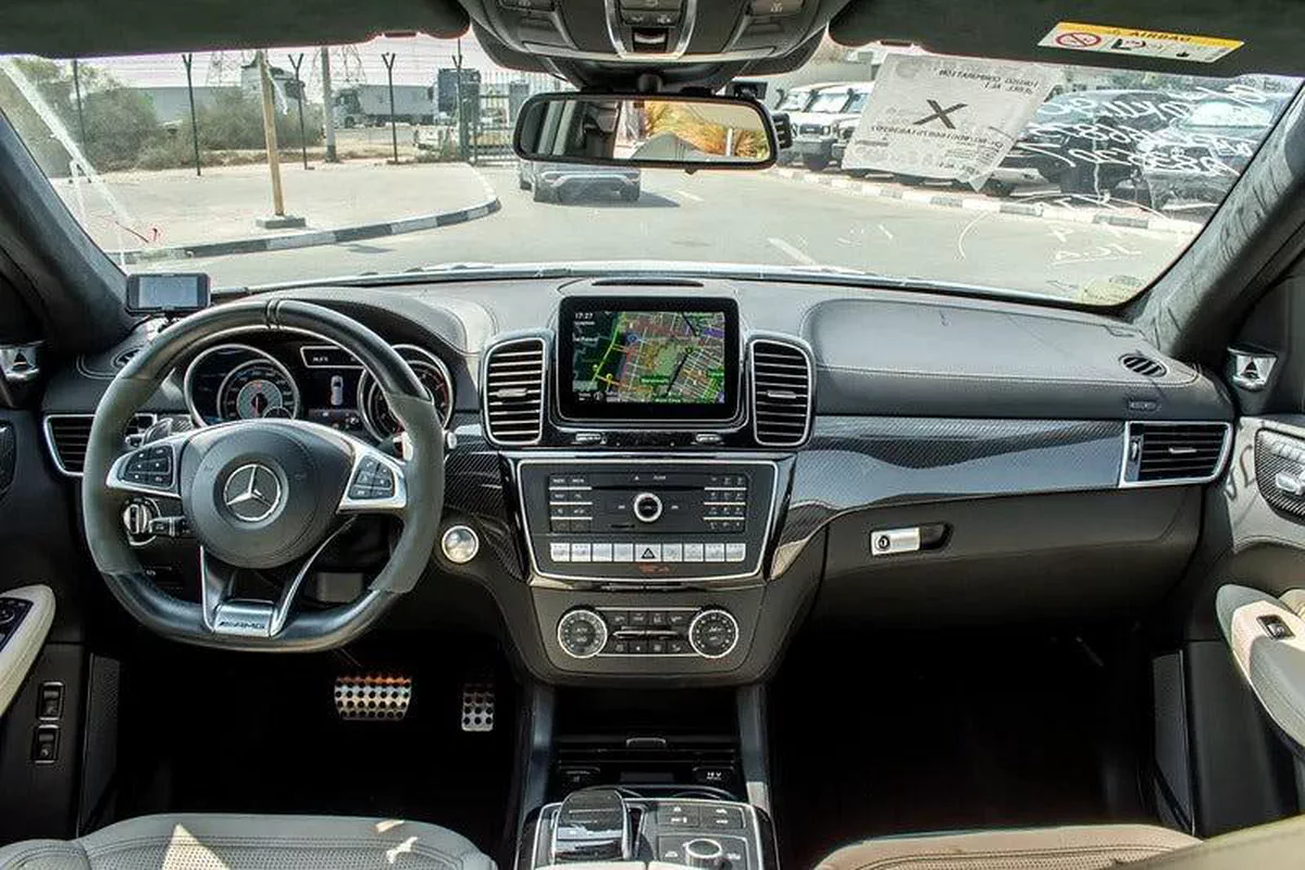 Mercedes Benz GLS 63S 2017-13-13