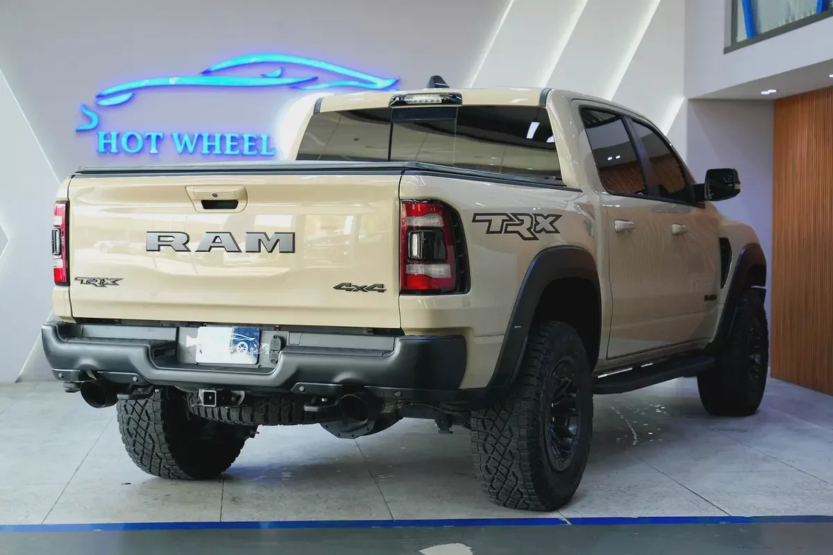 2022 - Dodge Ram TRX - V8 Perfect inside and out-4-4