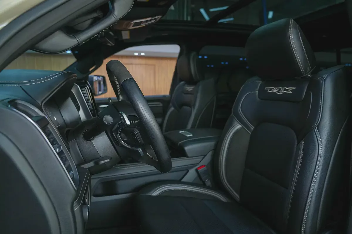 2022 - Dodge Ram TRX - V8 Perfect inside and out-7-7
