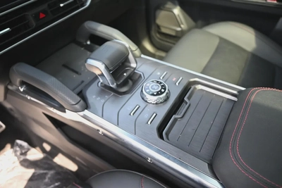 1,980 AED - FREE WARRANTY SERVICE - DEFENDER KIT - JETOUR T2 LUXURY-12