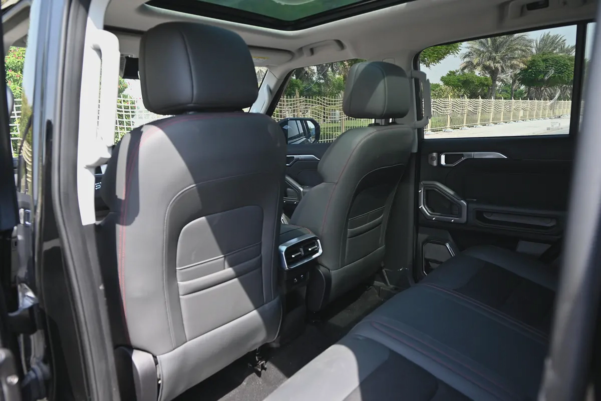 1,980 AED - FREE WARRANTY SERVICE - DEFENDER KIT - JETOUR T2 LUXURY-14-14