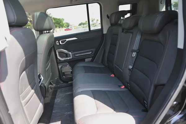 1,980 AED - FREE WARRANTY SERVICE - DEFENDER KIT - JETOUR T2 LUXURY