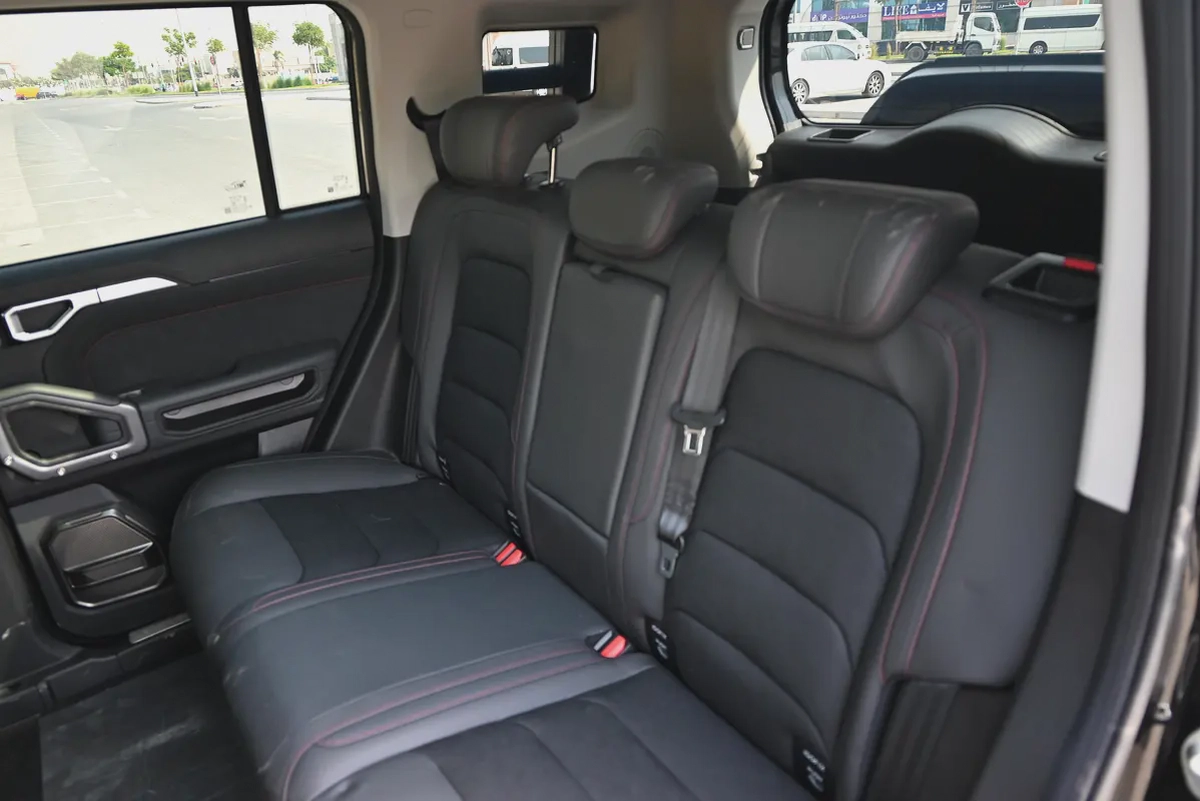 1,980 AED - FREE WARRANTY SERVICE - DEFENDER KIT - JETOUR T2 LUXURY-16-16