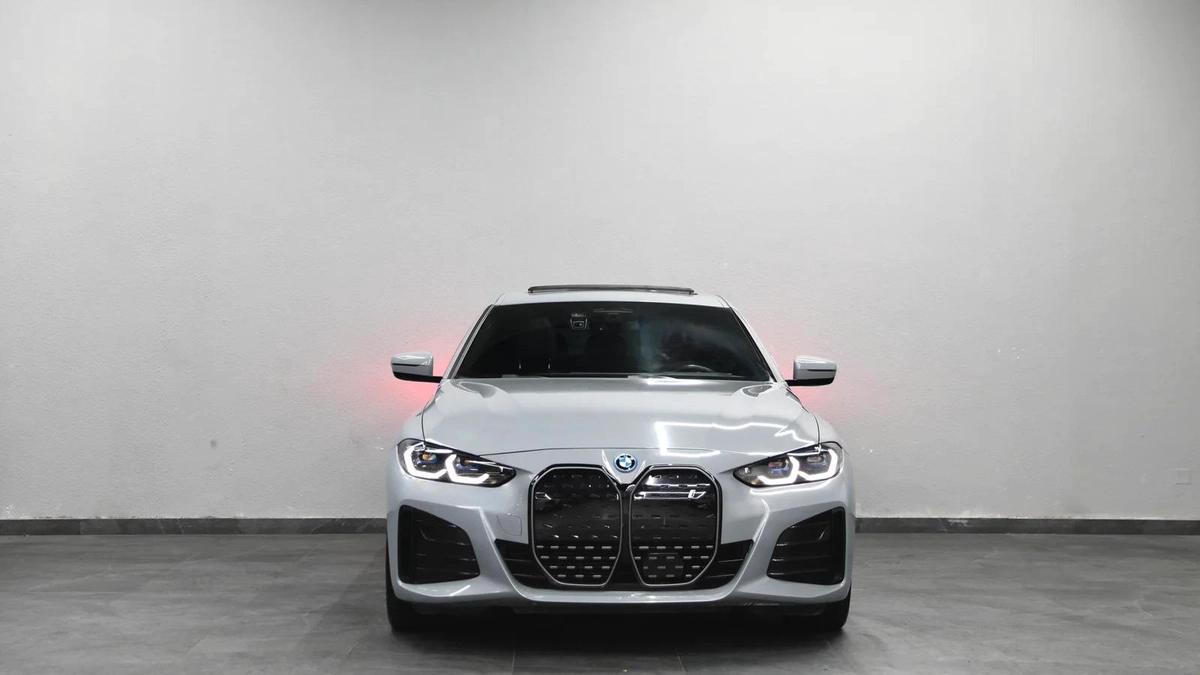 BMW | i4 eDrive40 | AED 2,500 monthly-13-13