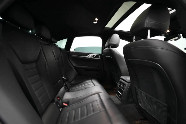 BMW | i4 eDrive40 | AED 2,500 monthly