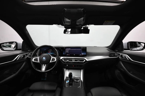 BMW | i4 eDrive40 | AED 2,500 monthly