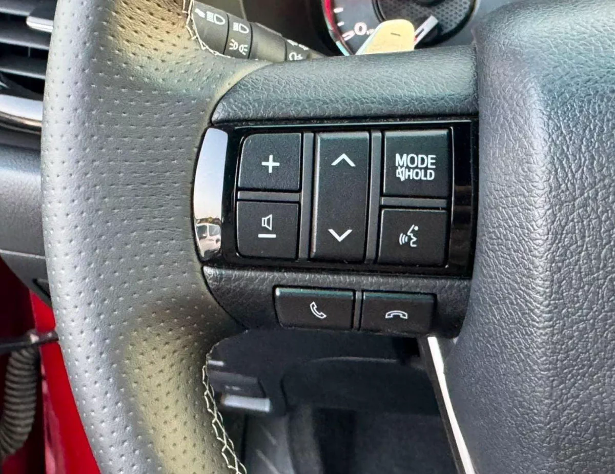 Toyota Hilux GR SPORT || 2.8L DIESEL V4 4WD | DRIVER PWR SEAT WITH LEATHER | 360*CAMERA | TRIP TRONIC (CODE # HDG-17-0