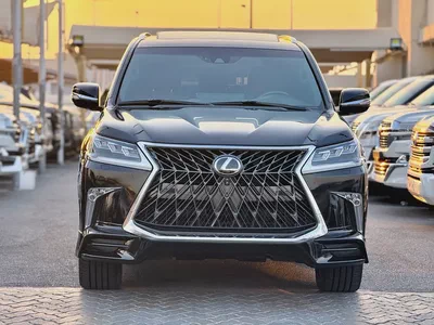 Pristine Lexus LX 570 Signature 2018 | GCC Specs | Full Service Historyلكزس LX570 سجنتشر صبغ وكاله-5