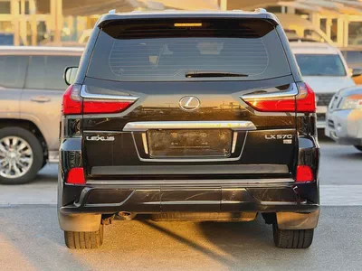 Pristine Lexus LX 570 Signature 2018 | GCC Specs | Full Service Historyلكزس LX570 سجنتشر صبغ وكاله-6