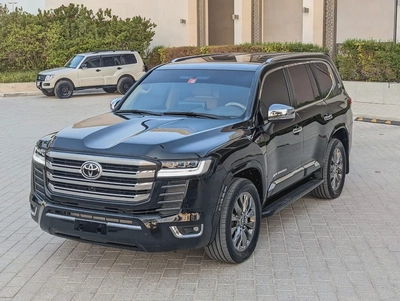 TOYOTA LAND CRUISER 2014 FACELIFTED 2025 WITH INTERIOR AND EXTERIOR V6 4.0L IN EXCELLENT CONDITION-1