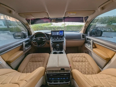 TOYOTA LAND CRUISER 2014 FACELIFTED 2025 WITH INTERIOR AND EXTERIOR V6 4.0L IN EXCELLENT CONDITION-2