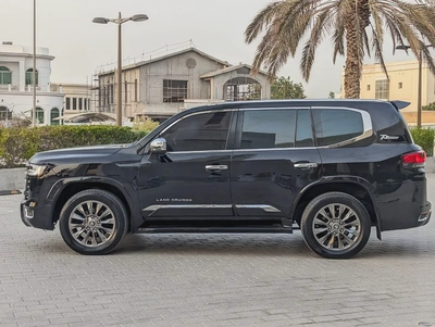 TOYOTA LAND CRUISER 2014 FACELIFTED 2025 WITH INTERIOR AND EXTERIOR V6 4.0L IN EXCELLENT CONDITION-17