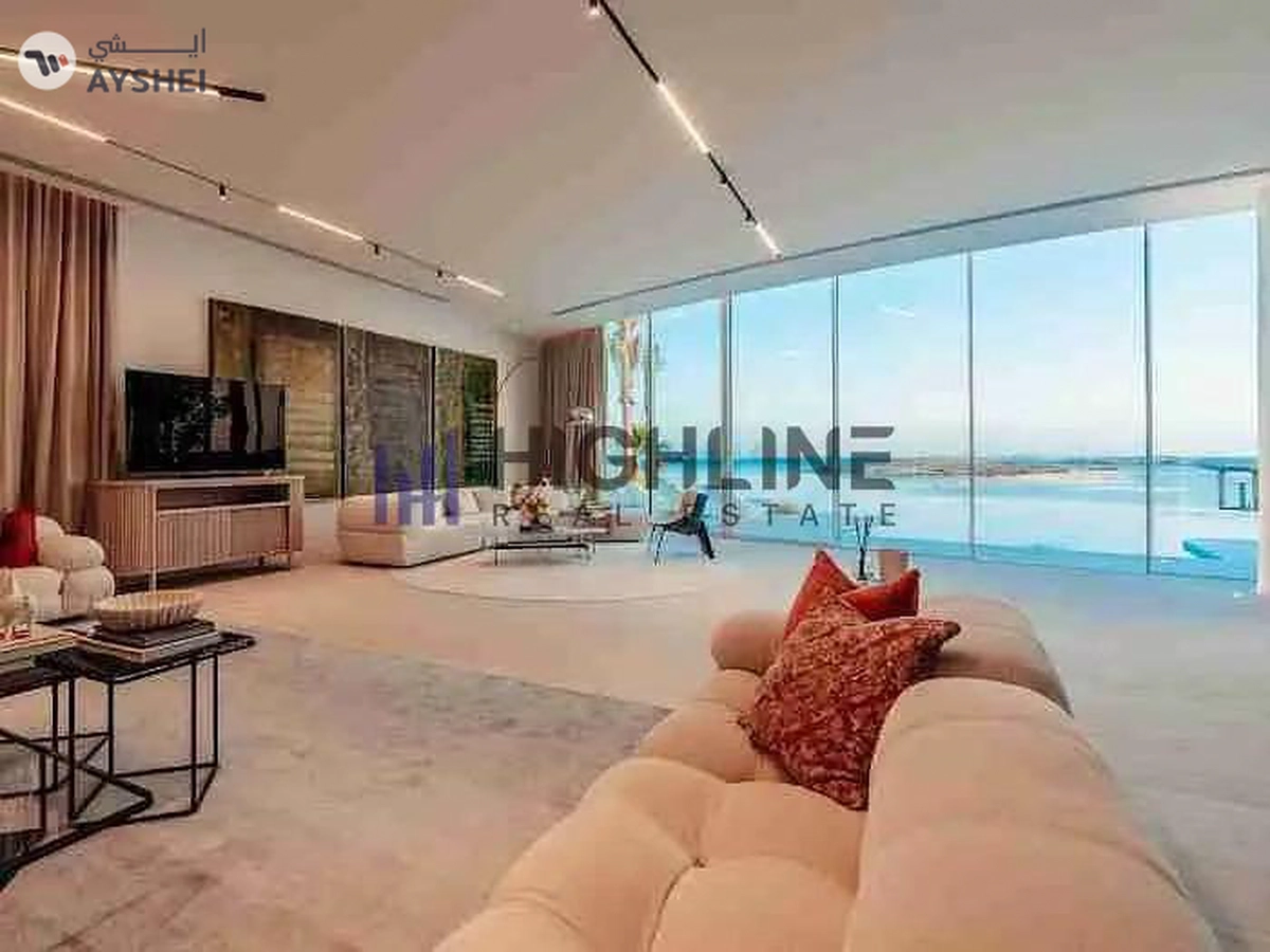 Sophisticated Vibrant Beach Luxury Villa