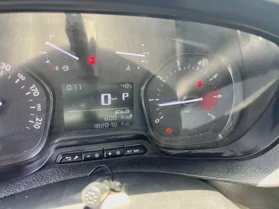 Peugeot Expert 2020 GCC Specs | Reliable Commercial Van | Well Maintained-15