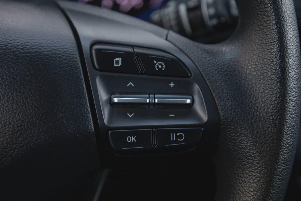 Hyundai Kona 2023-19-19