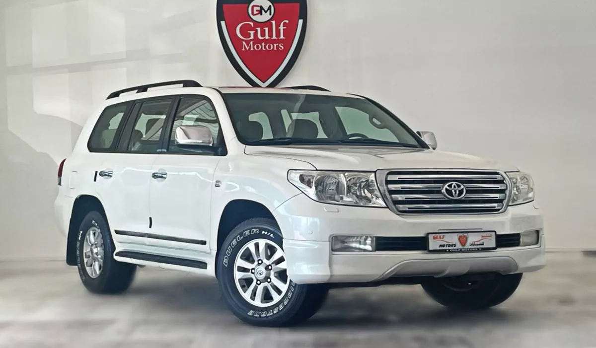 Toyota Land Cruiser GXR V6 4.0L-6CYL GCC FULL OPTION-EXCELLENT CONDITION-VAT INCLUSIVE