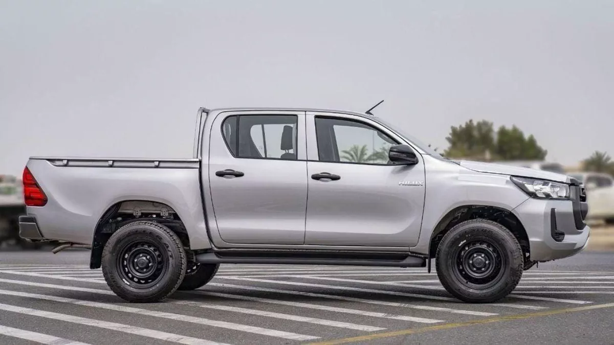Toyota Hilux SGLX Toyota Hilux 2.4 Manual Mid Option 2024-6-0
