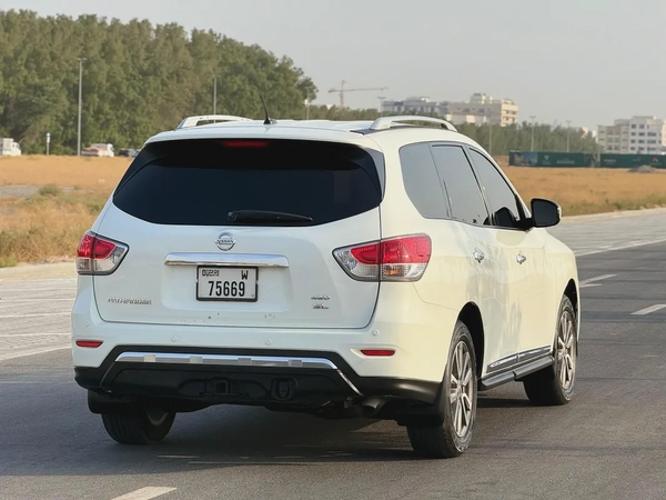 2014 Nissan Pathfinder SL | American Specs | Leather  Sunroof