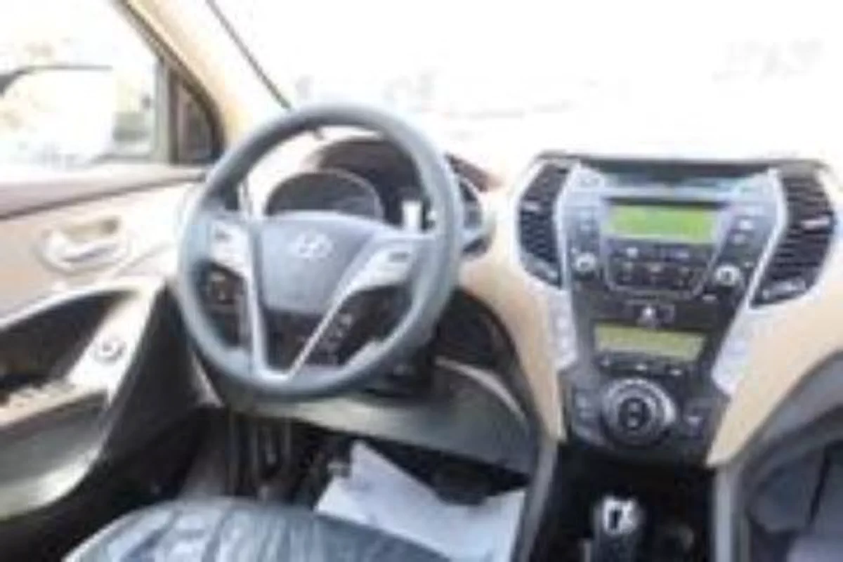 Used Hyundai Santa Fe 3.5L Mid AWD 2015-5-5