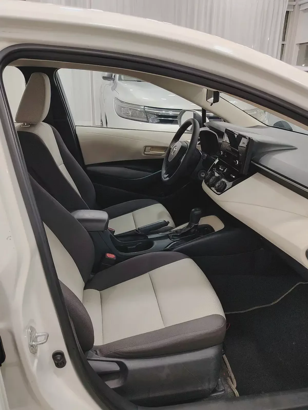Toyota Corolla Limited 2020 GCC Specs - Excellent Condition-12-12
