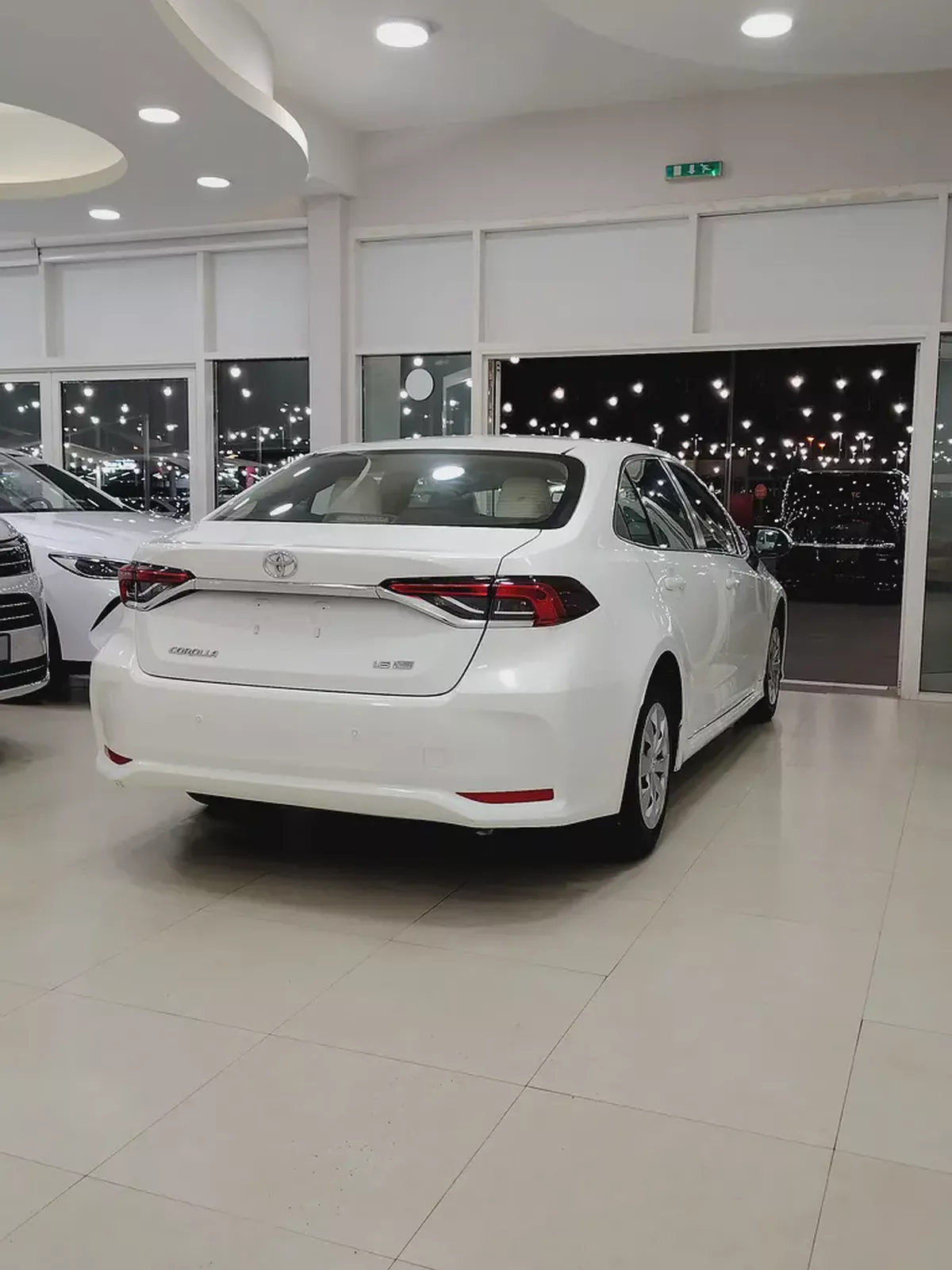 Toyota Corolla Limited 2020 GCC Specs - Excellent Condition-3-3