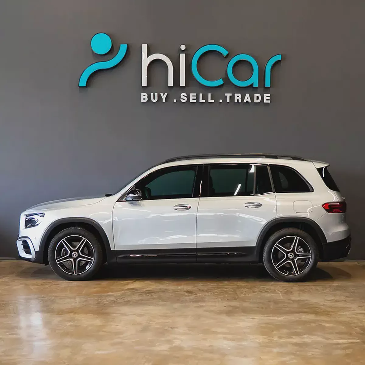 AED 3,544 P.M • 0% Downpayment • Mercedes-Benz GLB 200  • Agency Warranty-3-3