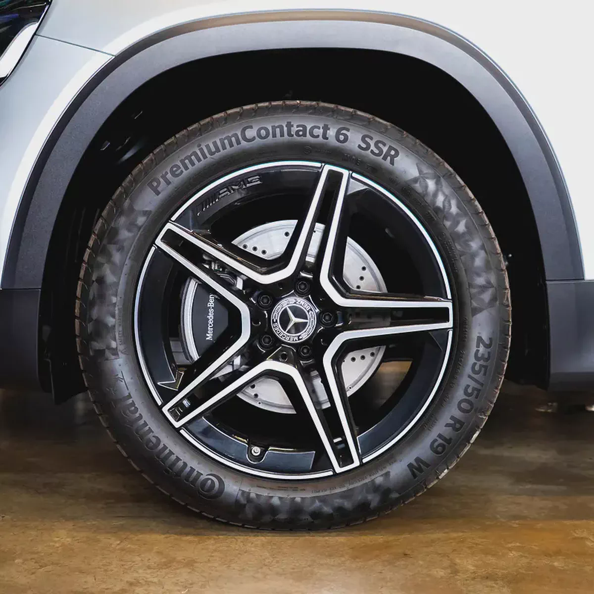 AED 3,544 P.M • 0% Downpayment • Mercedes-Benz GLB 200  • Agency Warranty-6-6