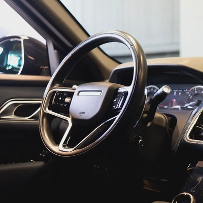 AED 2,969 p.m • 0% Downpayment • Velar R-Dynamic  • 1 Year Warranty  • Full Service History-9