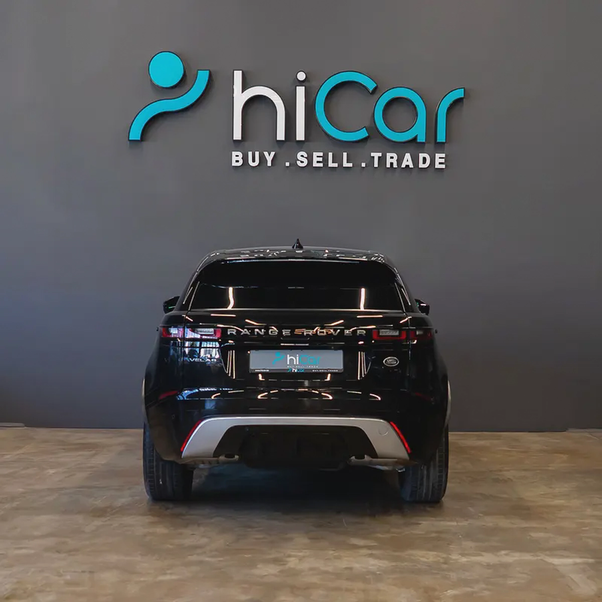 AED 2,969 p.m • 0% Downpayment • Velar R-Dynamic • 1 Year Warranty • Full Service History-3-3