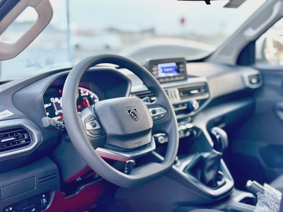 2026 Peugeot Landtrek-3