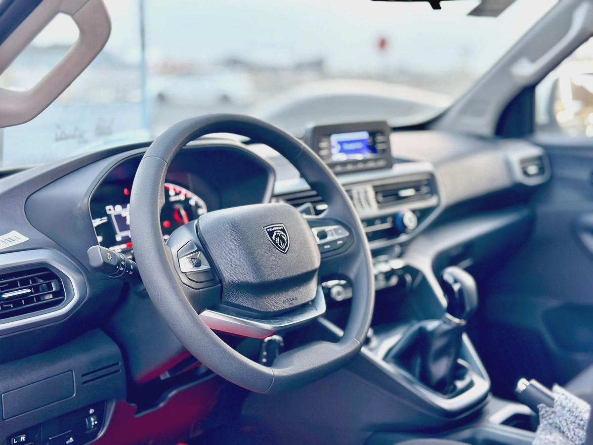 2026 Peugeot Landtrek-3-3