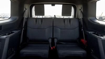 Toyota Prado (LHD) TOYOTA PRADO 250 WX+ LUXURY 2.8D AT MY2024 – GREY-9