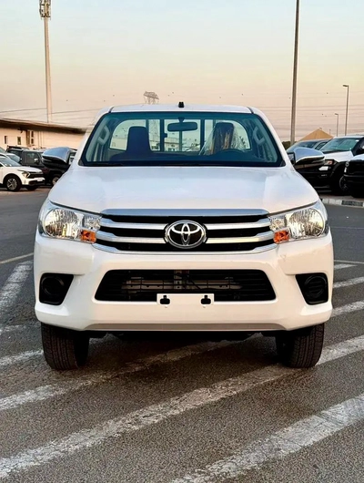 Toyota Hilux Single Cab Base 2026 GCC Specs-4