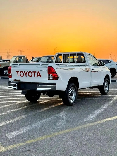 Toyota Hilux Single Cab Base 2026 GCC Specs-13