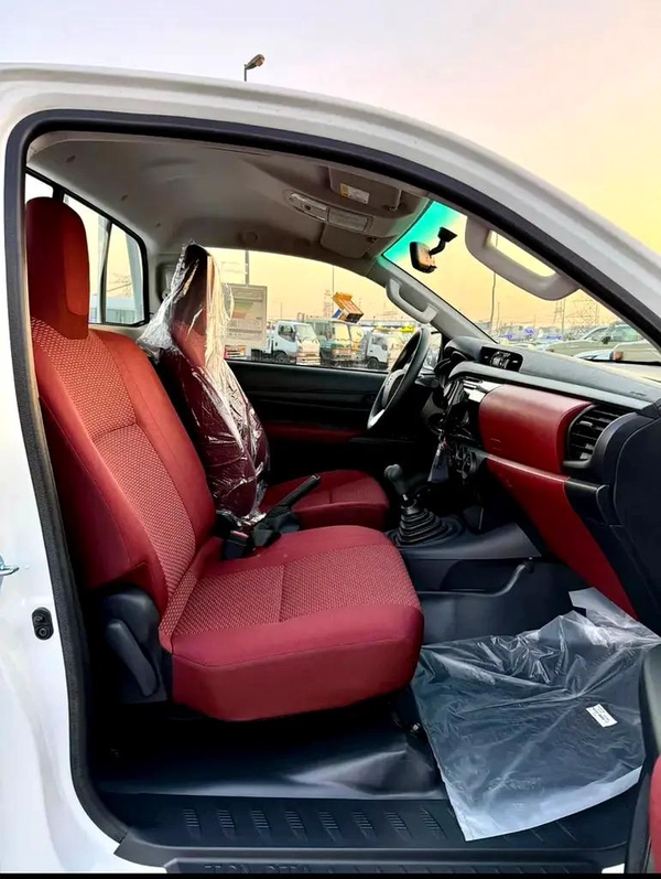 Toyota Hilux Single Cab Base 2026 GCC Specs