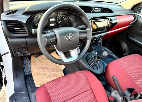 Toyota Hilux Single Cab Base 2026 GCC Specs