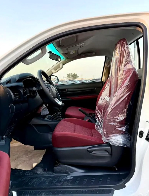 Toyota Hilux Single Cab Base 2026 GCC Specs