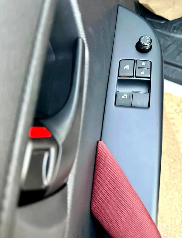 Toyota Hilux Single Cab Base 2026 GCC Specs