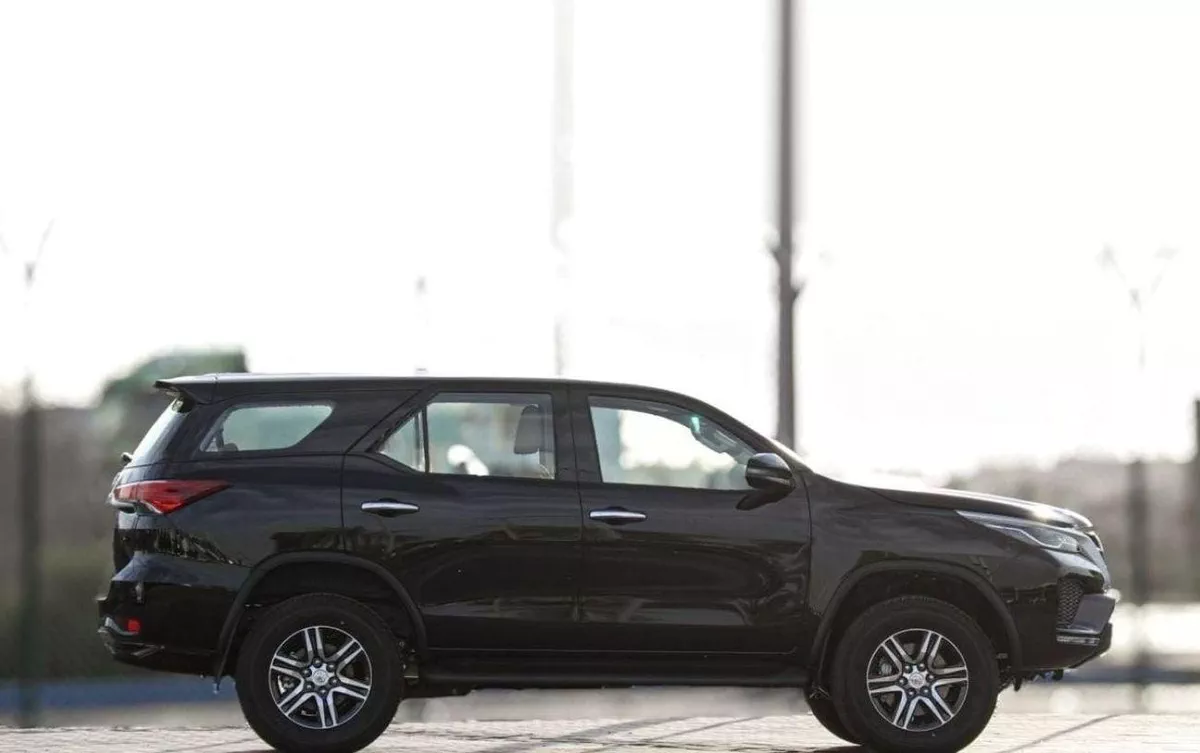 Toyota Fortuner EXR 2.7L (160 HP)-1-0