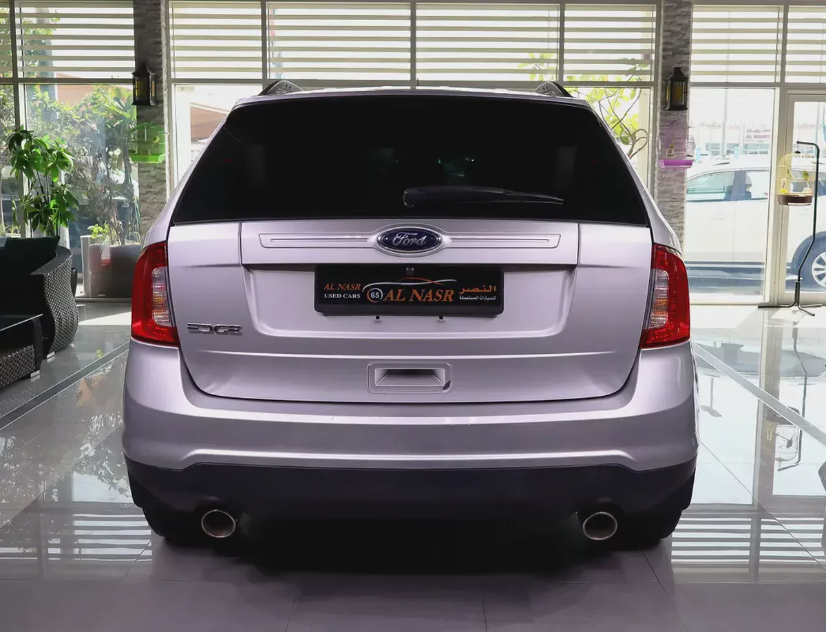 3.5L V6 Engine . GCC Specs . Excellent Condition-4-4